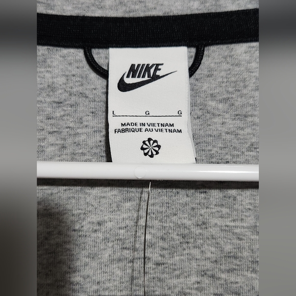 Nike 1/2 Zip Pullover Sweater (Move to Zero) Men's Large - Picture 7 of 11